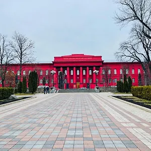 Amazing Tara's Shevchenko Square Апартаменты